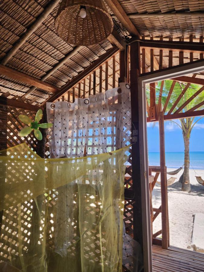 Bice Camp Bucana Beach Эль-Нидо Экстерьер фото