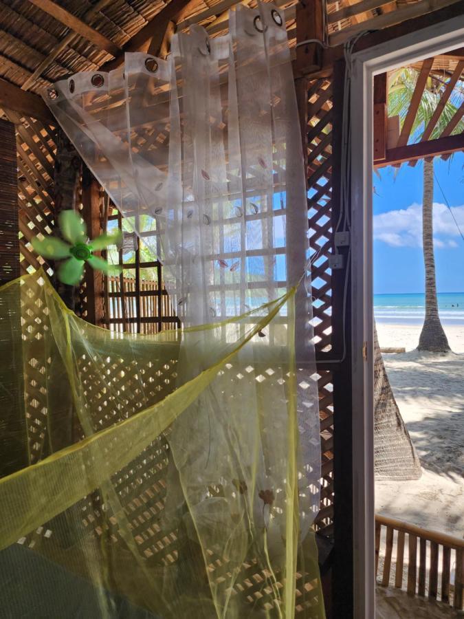Bice Camp Bucana Beach Эль-Нидо Экстерьер фото