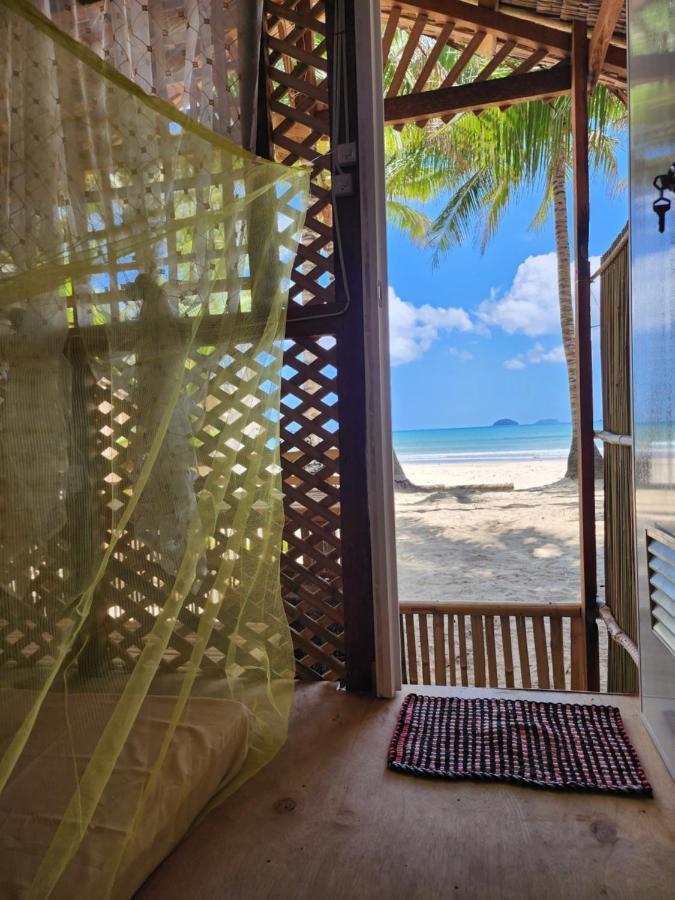 Bice Camp Bucana Beach Эль-Нидо Экстерьер фото