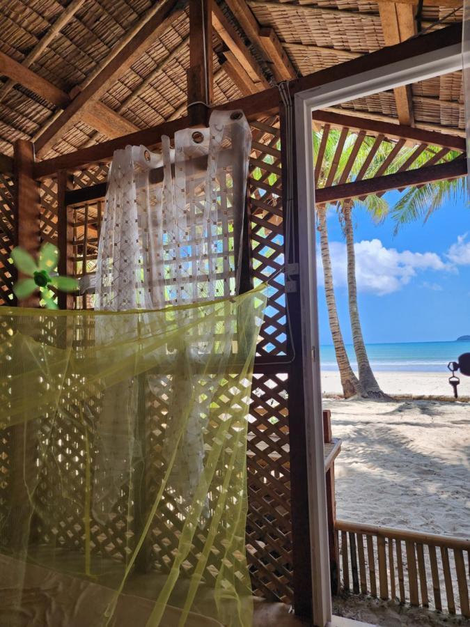 Bice Camp Bucana Beach Эль-Нидо Экстерьер фото