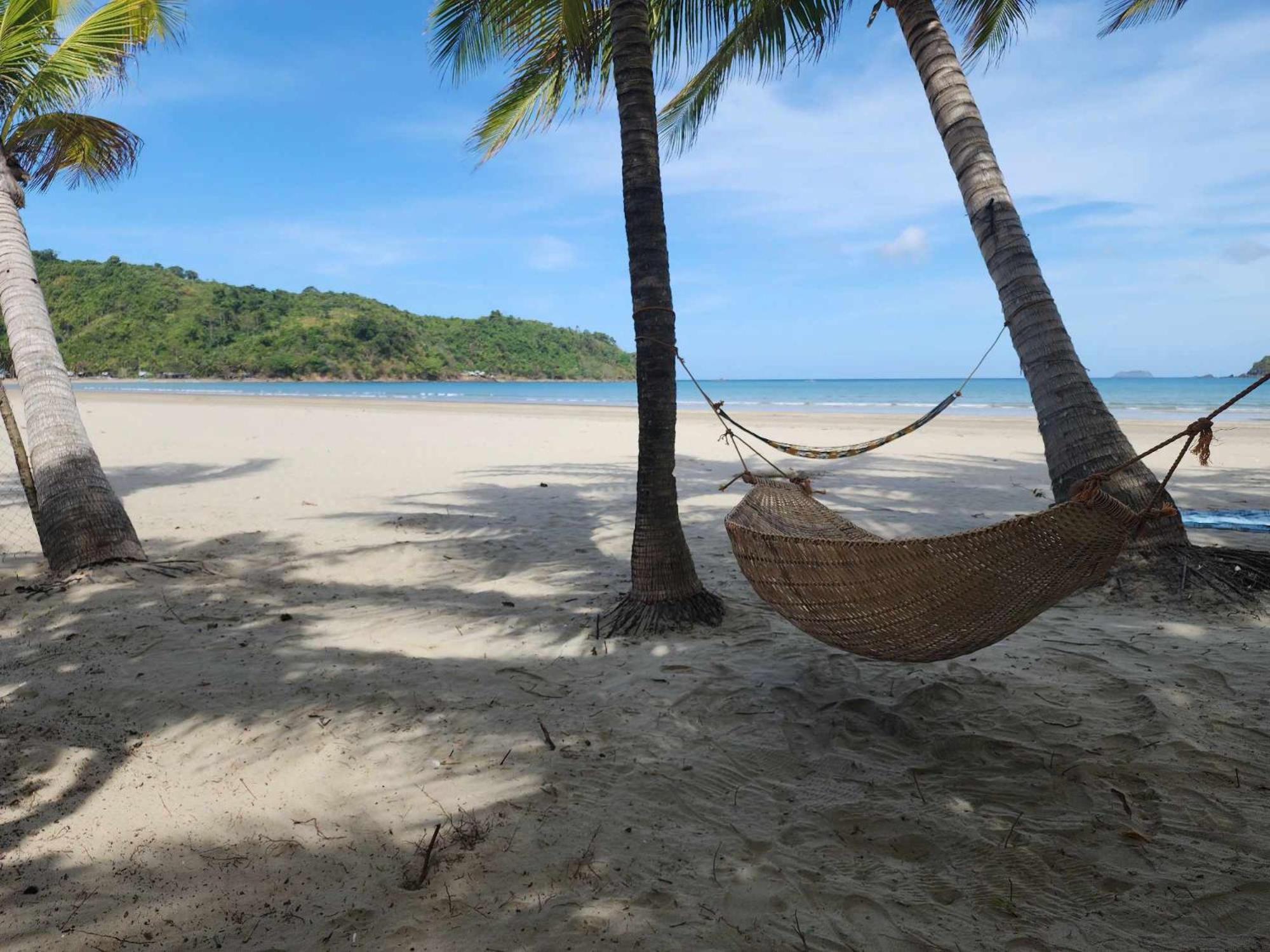 Bice Camp Bucana Beach Эль-Нидо Экстерьер фото
