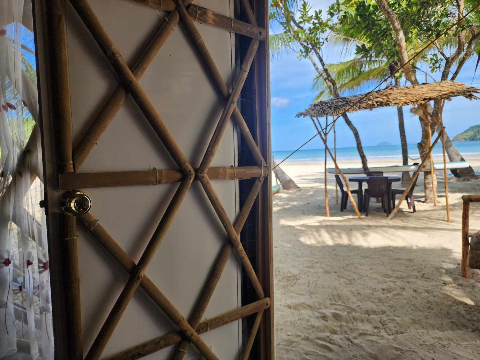 Bice Camp Bucana Beach Эль-Нидо Экстерьер фото