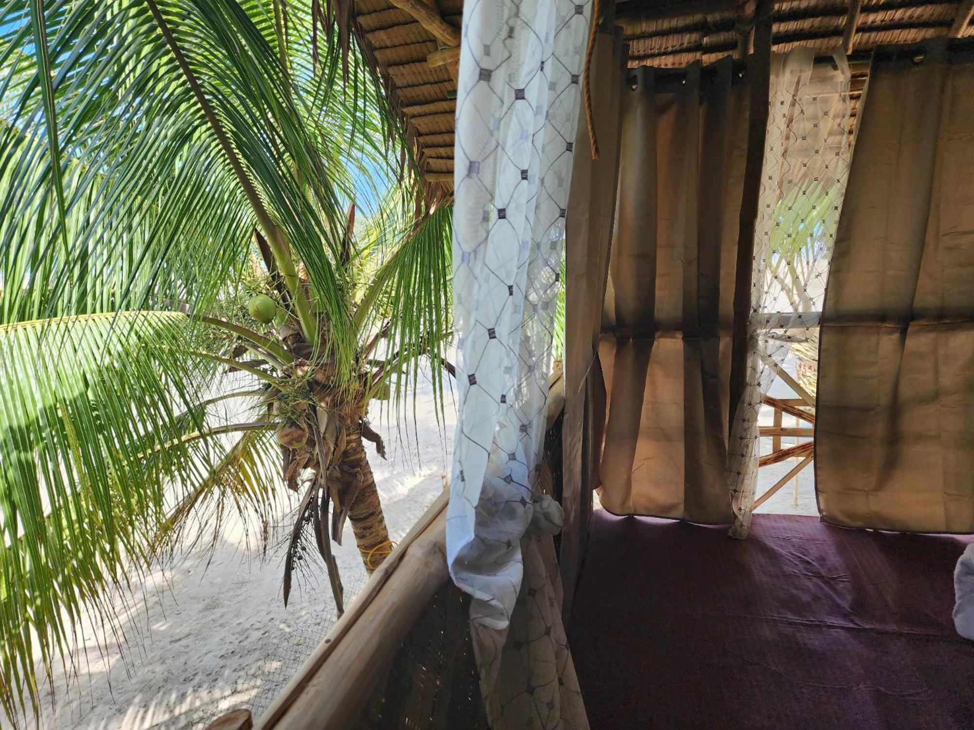 Bice Camp Bucana Beach Эль-Нидо Экстерьер фото