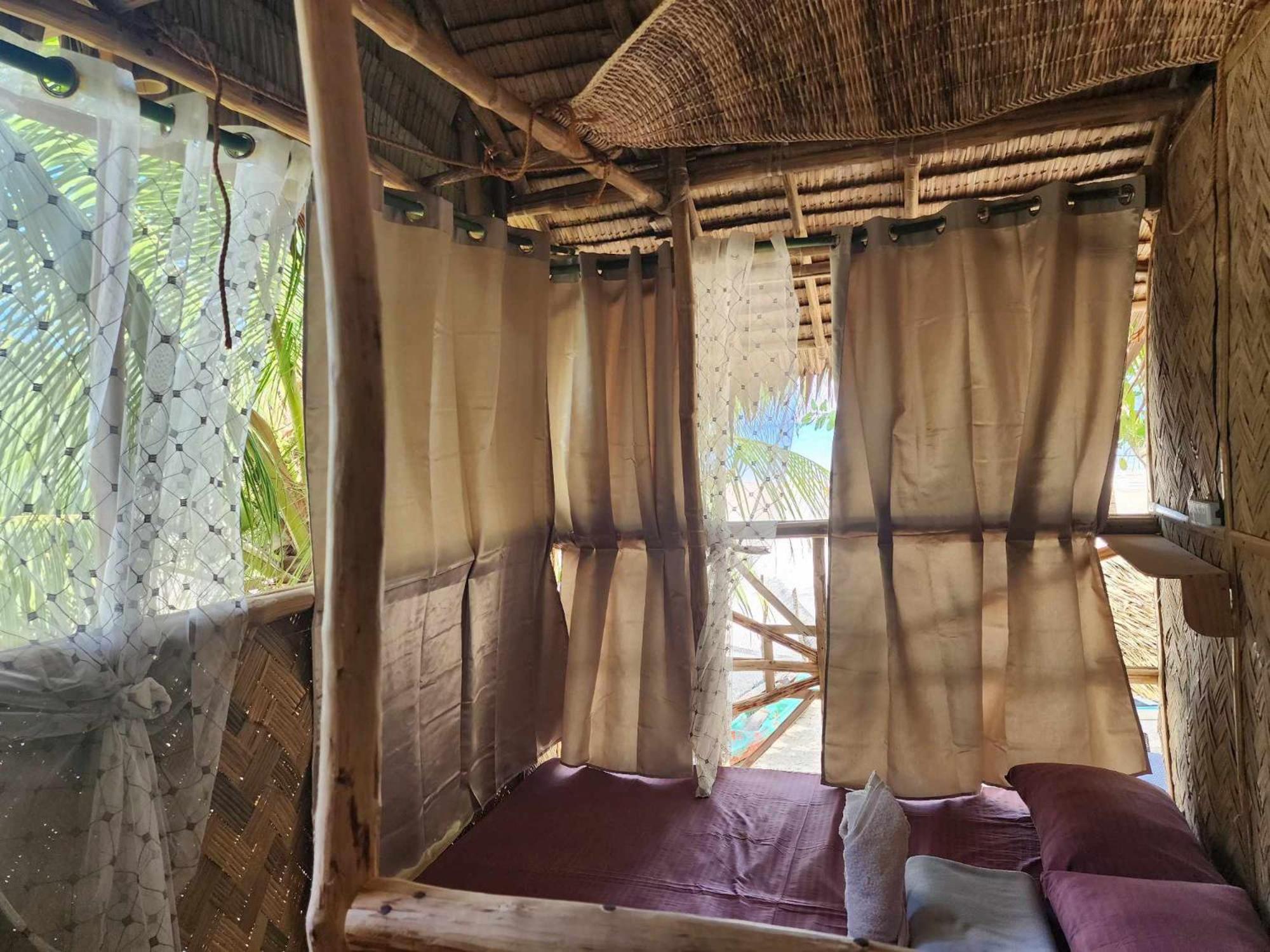 Bice Camp Bucana Beach Эль-Нидо Экстерьер фото