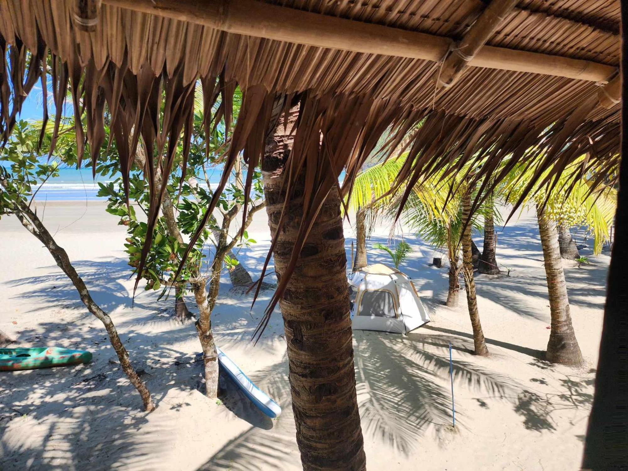 Bice Camp Bucana Beach Эль-Нидо Экстерьер фото